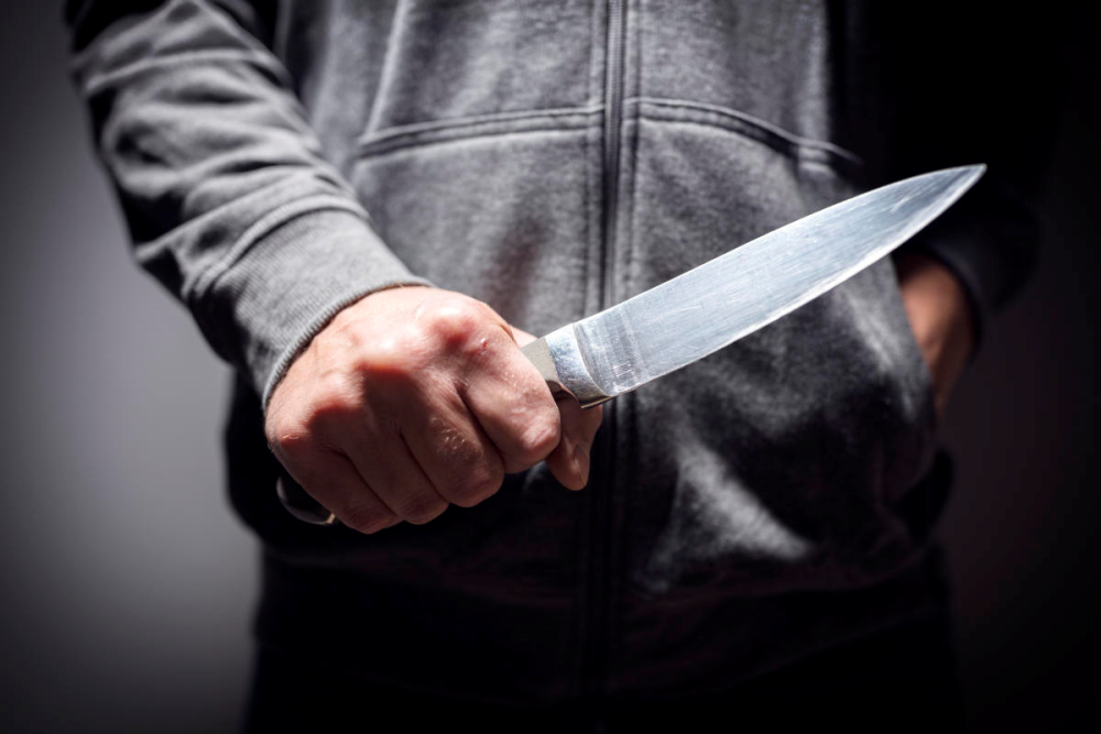 Késsel támadt a saját testvérére egy férfi Celldömölkön